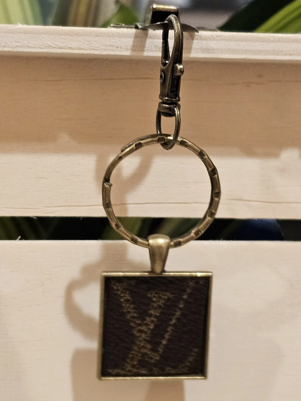 Louis Vuitton Monogram Square Keychain - Brown/Gold